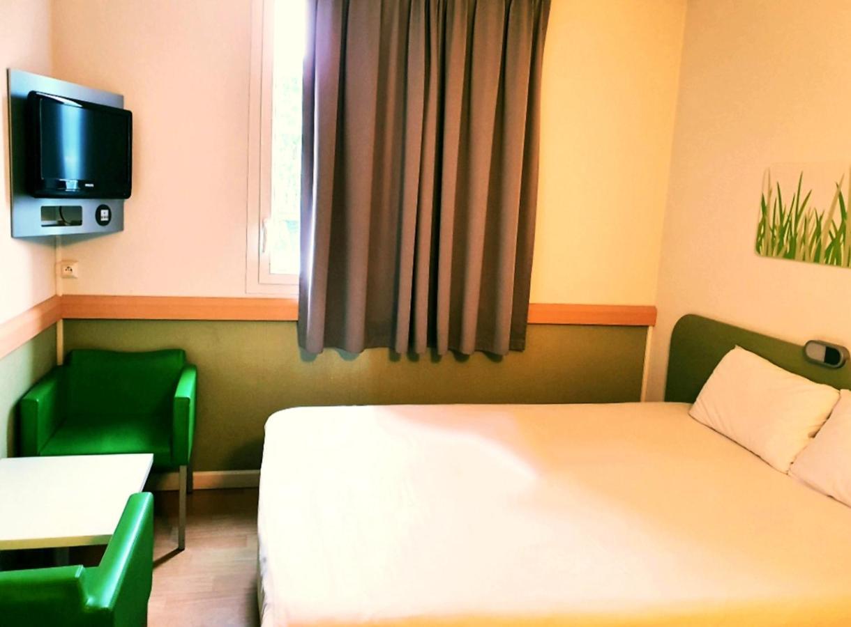 Ibis Budget Grenoble Sud Seyssinet Exterior foto
