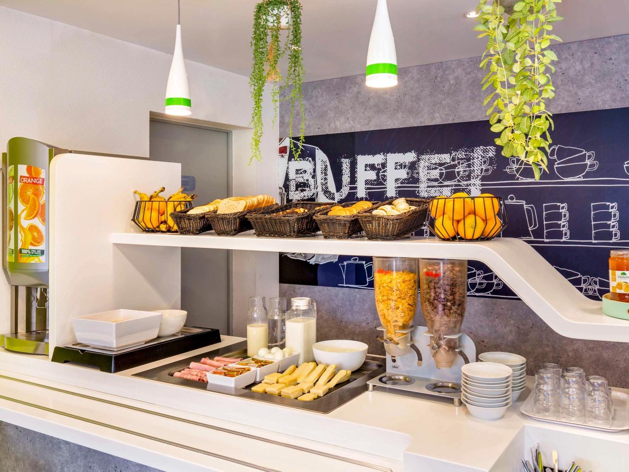 Ibis Budget Grenoble Sud Seyssinet Exterior foto