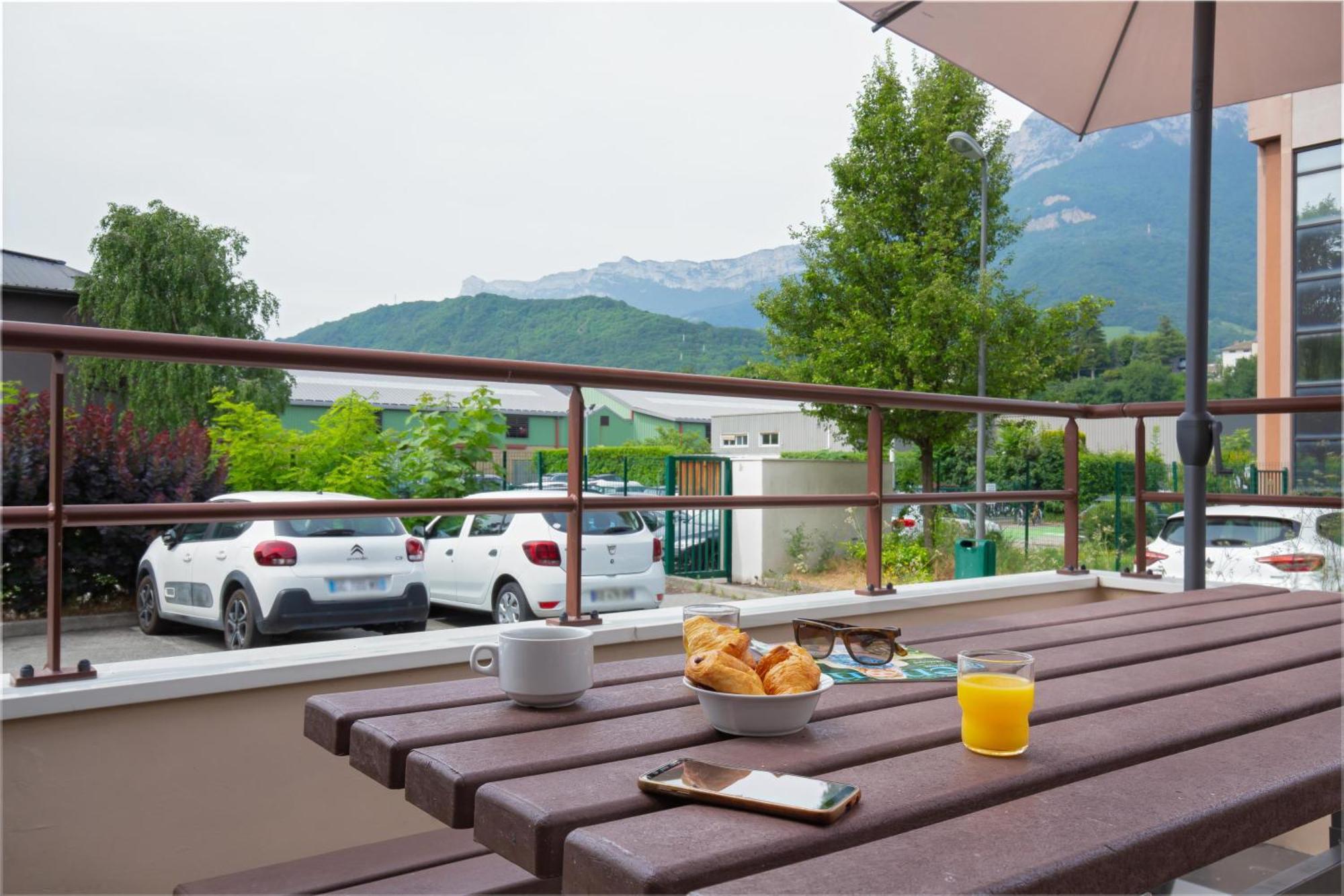 Ibis Budget Grenoble Sud Seyssinet Exterior foto